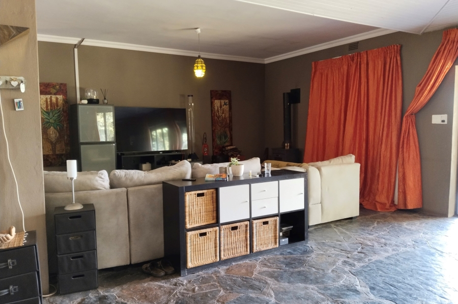 4 Bedroom Property for Sale in Broederstroom North West